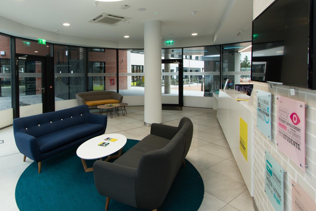 Destiny Student - Kavanagh Court Dublin Dış mekan fotoğraf
